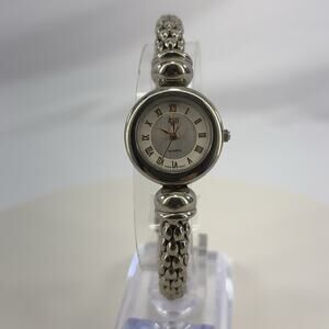 Gloria Vanderbuilt Ladies 22mm QTZ Wrist Watch Silvertone Bezel Bracelet Vintage
